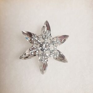 Elegant Silver Snowflake Brooch NWT